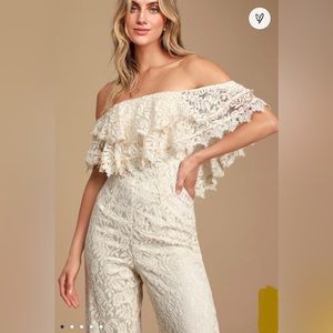 Lulus Off-the-Shoulder Jumpsuit Cream Size Small. Fully lined. NWT